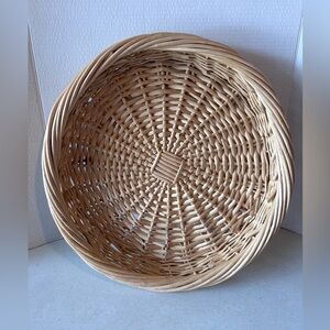 Round Woven Wicker Tray or Bread Basket Vintage
